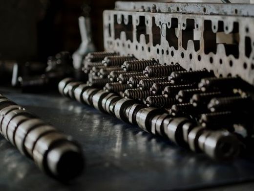 Şapkalı Kolonlar
